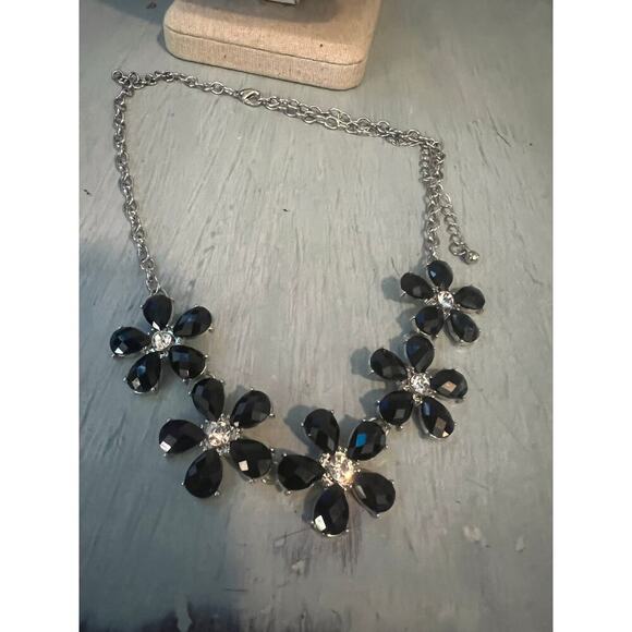 Paparazzi Floral Fun Black Flower and Rhinestone Silver tone Short Necklace - Picture 4 of 4